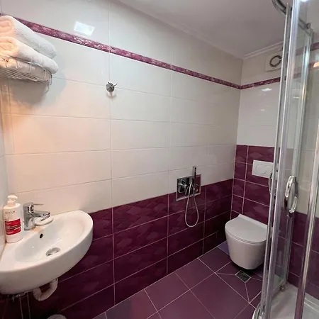 Villa Alfred Sarande Daire